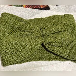 Headband 
Adult size 
Olive green